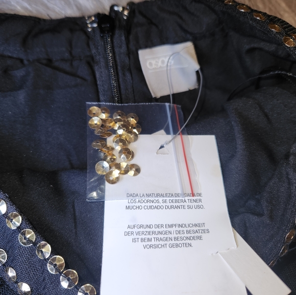 NWT ASOS Tulle Skirt Size 4 - Picture 4 of 5